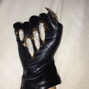 Black gloves with diamond nails